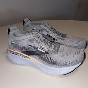 BROOKS Adrenaline GTS 25 Running shoes women’s size 8.5